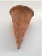Vaso pinocchio colore mattone lavorato a mano